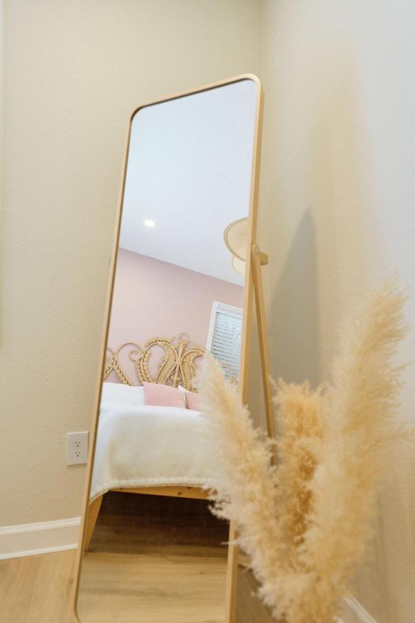 Luxury Villa 3 Blocks From The Beach With Pool A Fire Pit And Outdoor Oasis ケープ・カナベラル エクステリア 写真