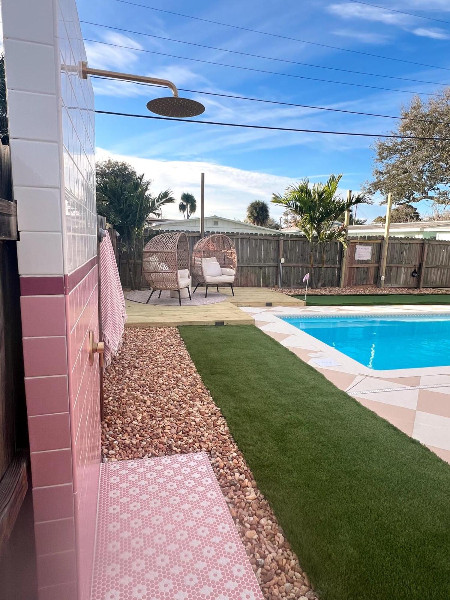 Luxury Villa 3 Blocks From The Beach With Pool A Fire Pit And Outdoor Oasis ケープ・カナベラル エクステリア 写真