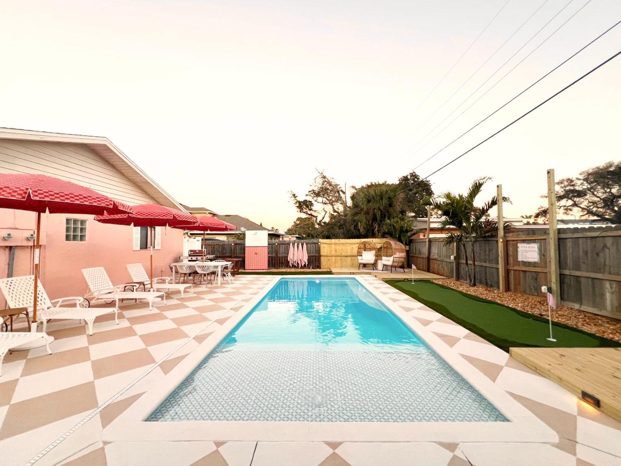 Luxury Villa 3 Blocks From The Beach With Pool A Fire Pit And Outdoor Oasis ケープ・カナベラル エクステリア 写真