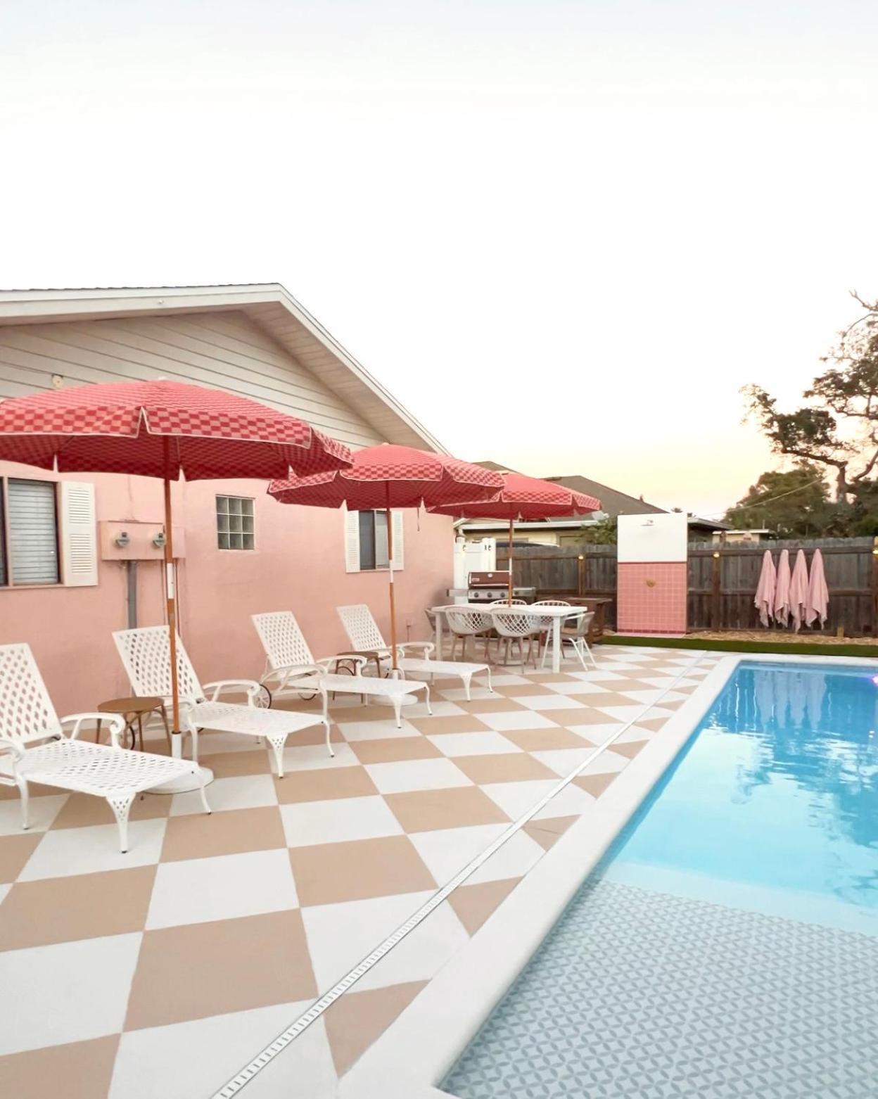 Luxury Villa 3 Blocks From The Beach With Pool A Fire Pit And Outdoor Oasis ケープ・カナベラル エクステリア 写真